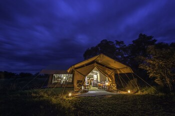 serengeti river camp