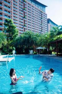 mangrove tree resort world sanya bay queen palm towers