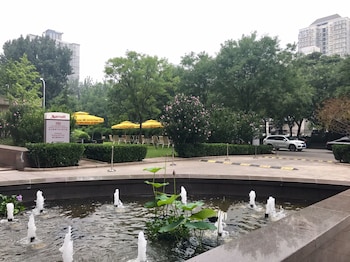 The Sandalwood, Beijing - Marriott Executive Apartments,23 Jian Guo Road Chaoyang Dist,5 star