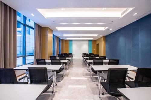 holiday inn express changzhou xinbei an ihg hotel
