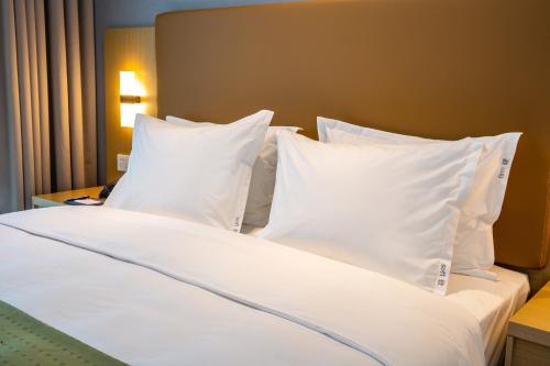holiday inn express changzhou xinbei an ihg hotel