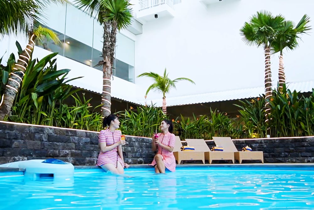 m bahalap hotel palangka raya