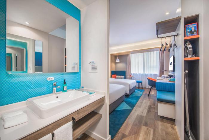 holiday inn express shanghai jiading center an ihg hotel