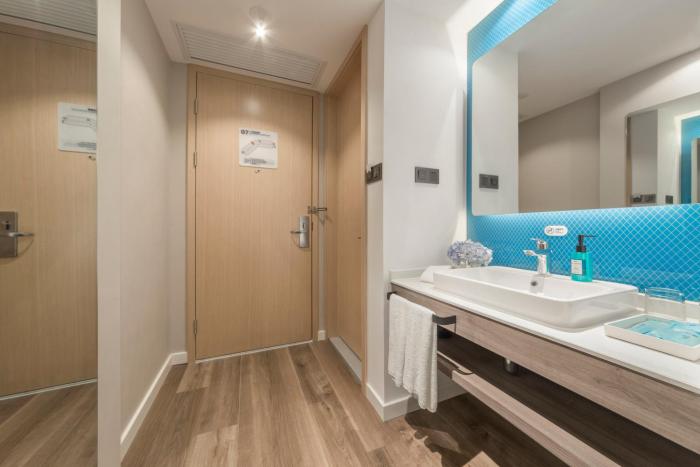 holiday inn express shanghai jiading center an ihg hotel
