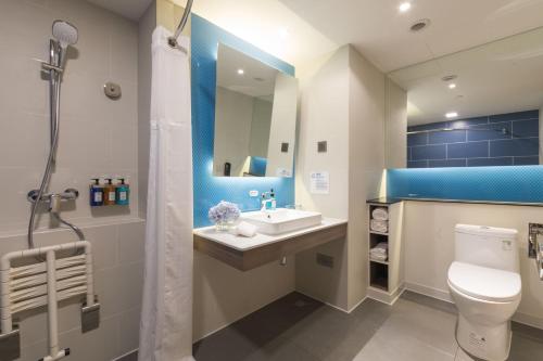 holiday inn express shanghai jiading center an ihg hotel