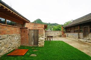 cmyk stoneyards by the great wall