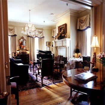 1842 inn
