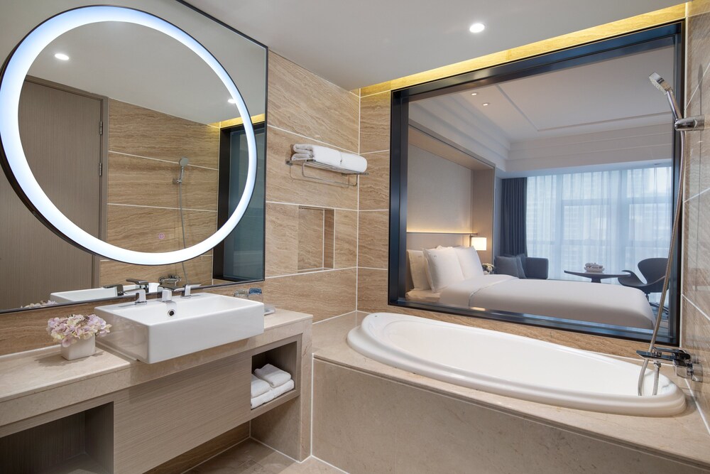 holiday inn ningde dijing