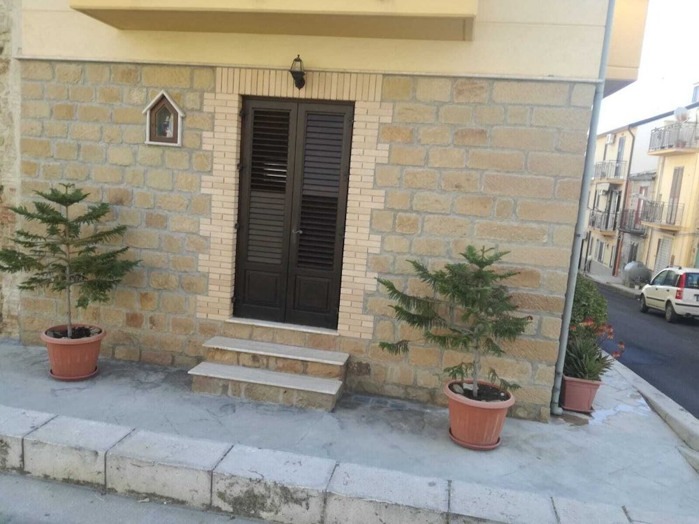 montemaggiore belsito