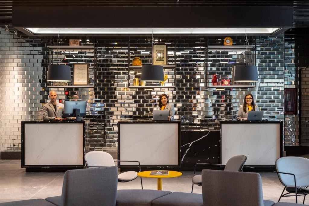 ola santiago providencia tapestry collection by hilton