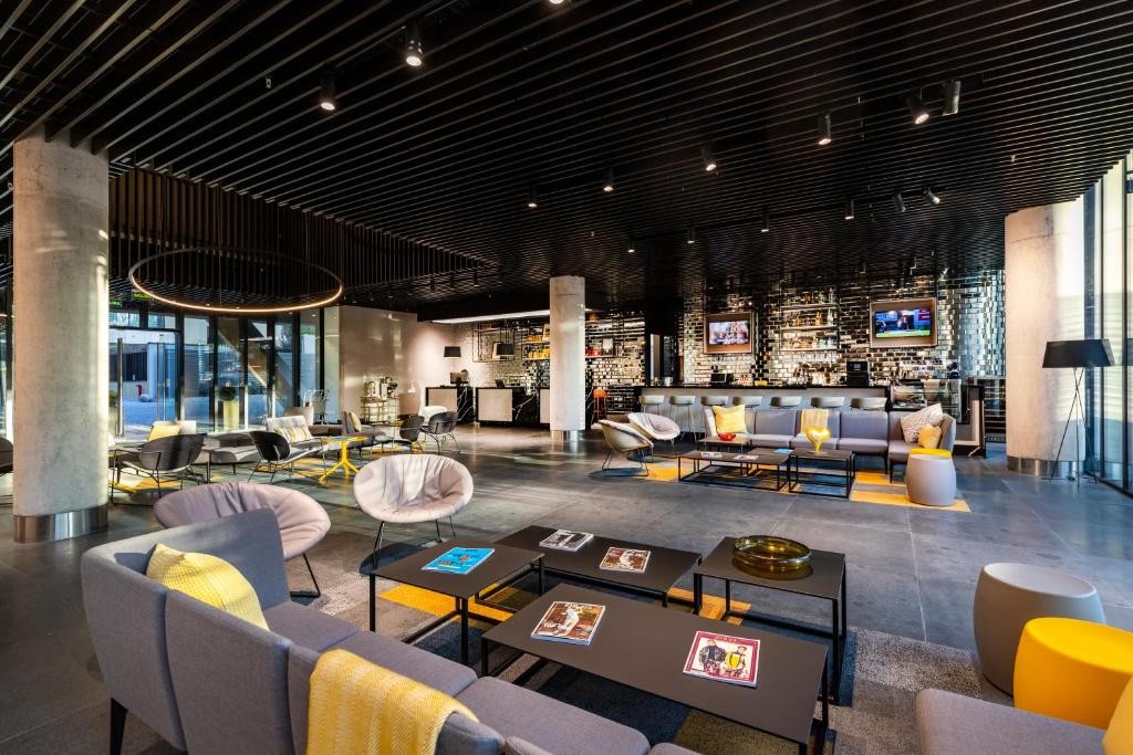 ola santiago providencia tapestry collection by hilton