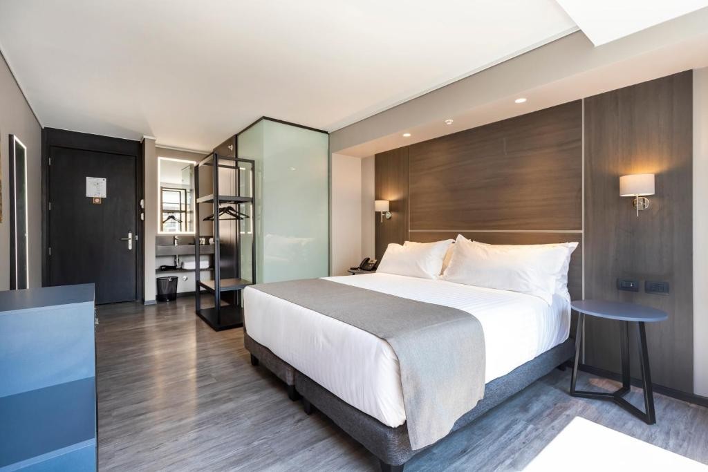 ola santiago providencia tapestry collection by hilton