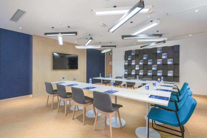holiday inn express hangzhou jiuzhou an ihg hotel