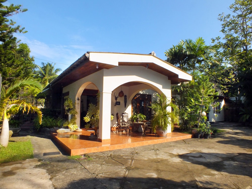 river side villa