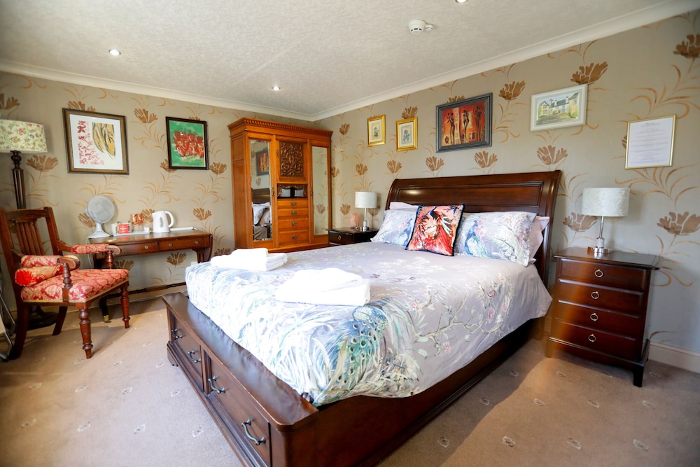 bryn woodlands house