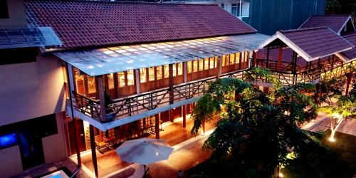 olinia airport hotel