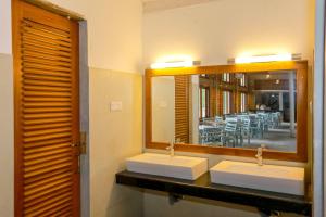 olinia airport hotel