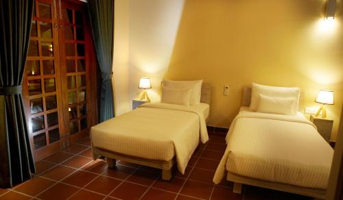 olinia airport hotel