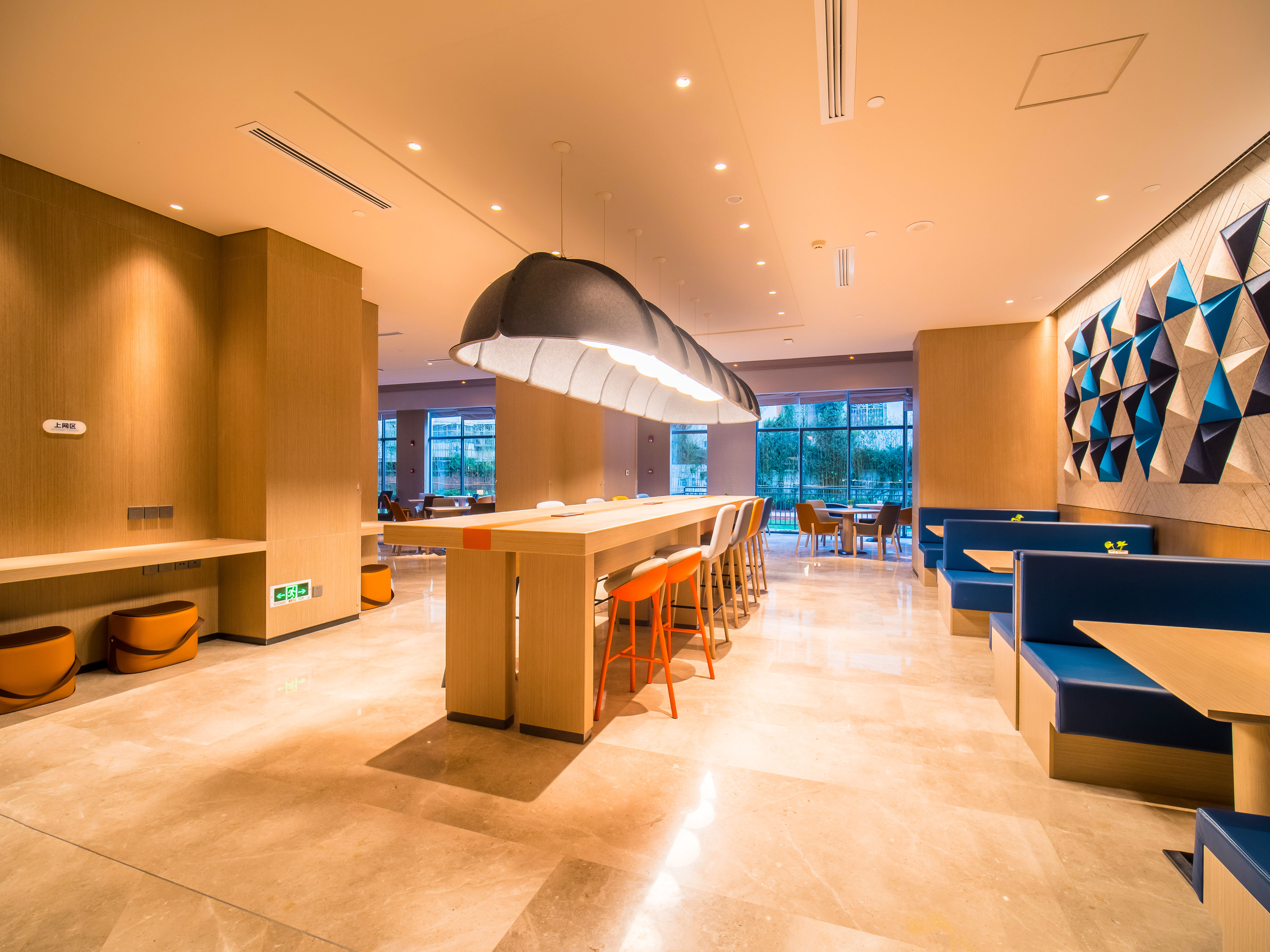 holiday inn express kunming west an ihg hotel