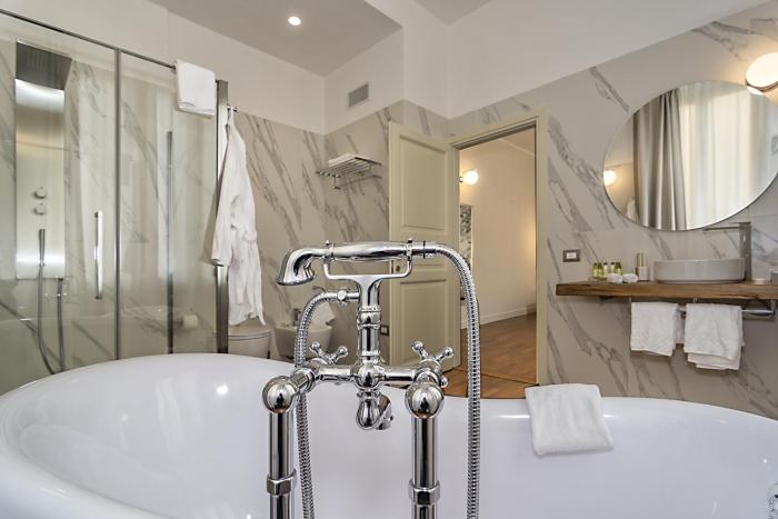 palazzo cini luxury rooms in pisa
