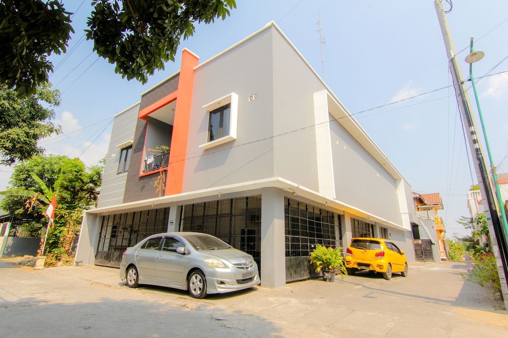 jj house wahid hasyim