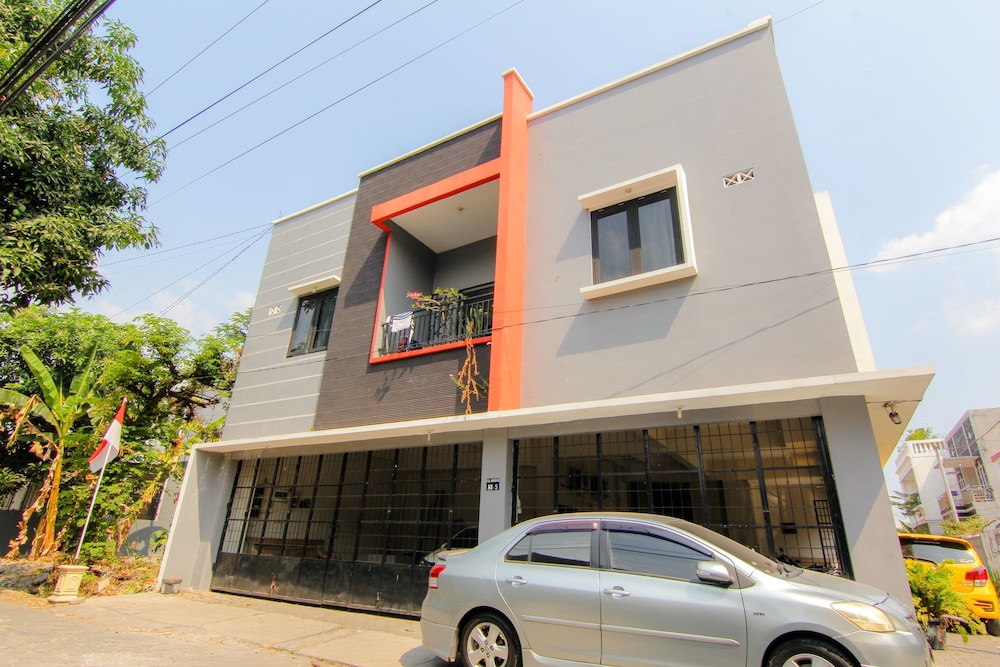 jj house wahid hasyim