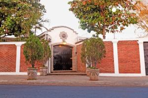 hotel el almendro