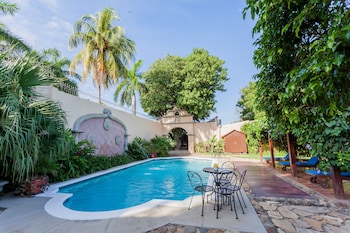 hotel los robles