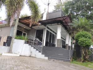 Oase Van Java By Zuzu,,2 star