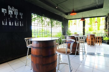 labuana homestay and cafe garden