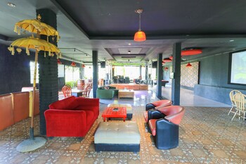 labuana homestay and cafe garden