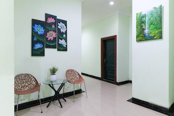 labuana homestay and cafe garden