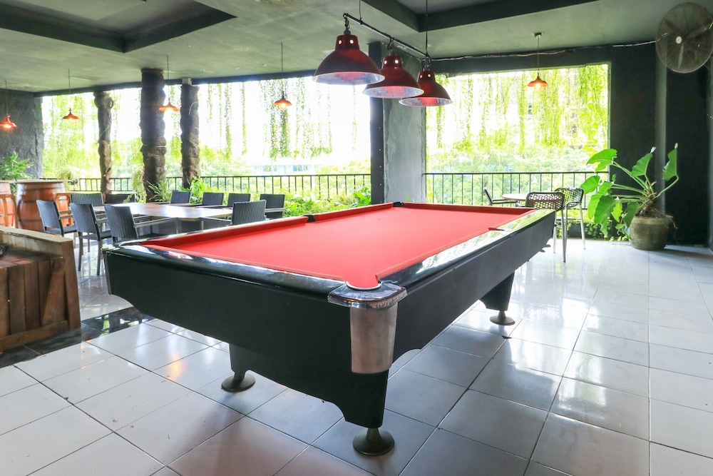 labuana homestay and cafe garden