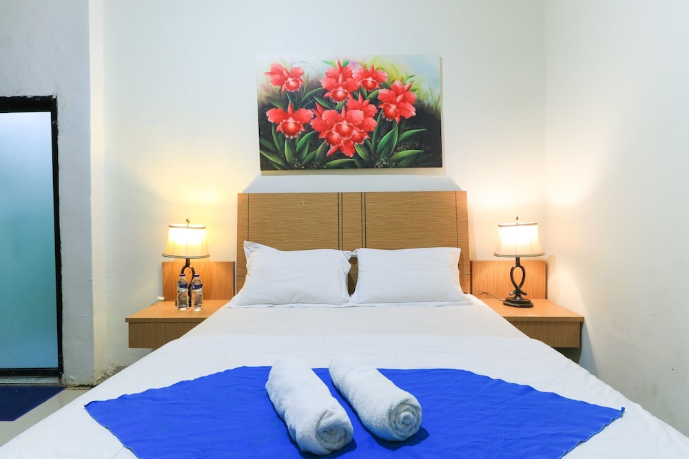 labuana homestay and cafe garden