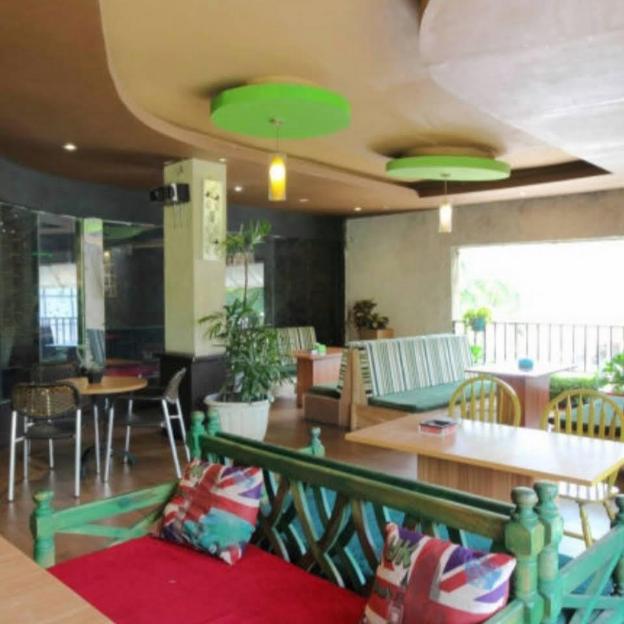 labuana homestay and cafe garden