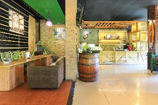 labuana homestay and cafe garden