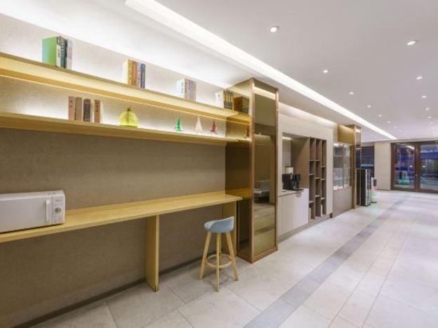 home inn dalian xian road jiefang square