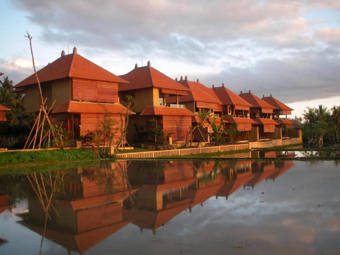 green field hotel and restaurant