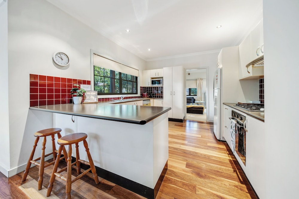 whispering pines cottages