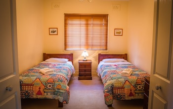 whispering pines cottages