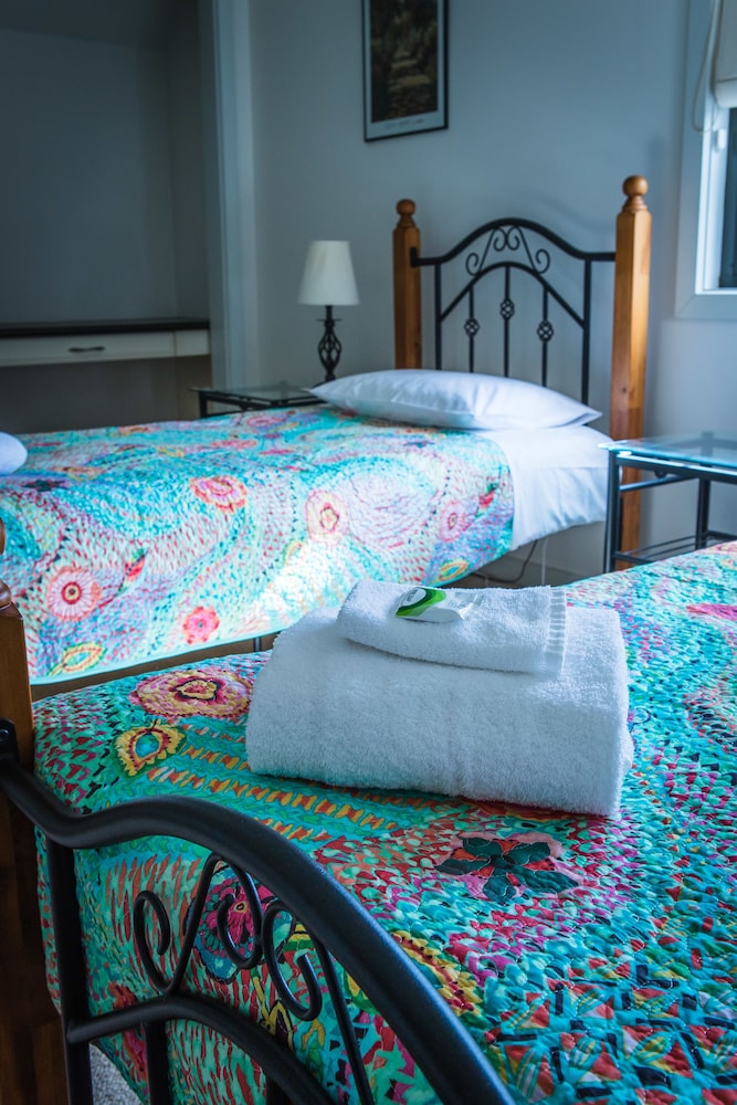 whispering pines cottages