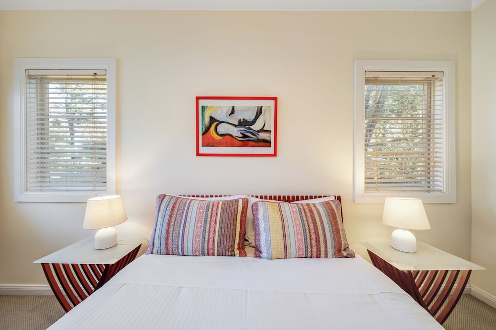 whispering pines cottages