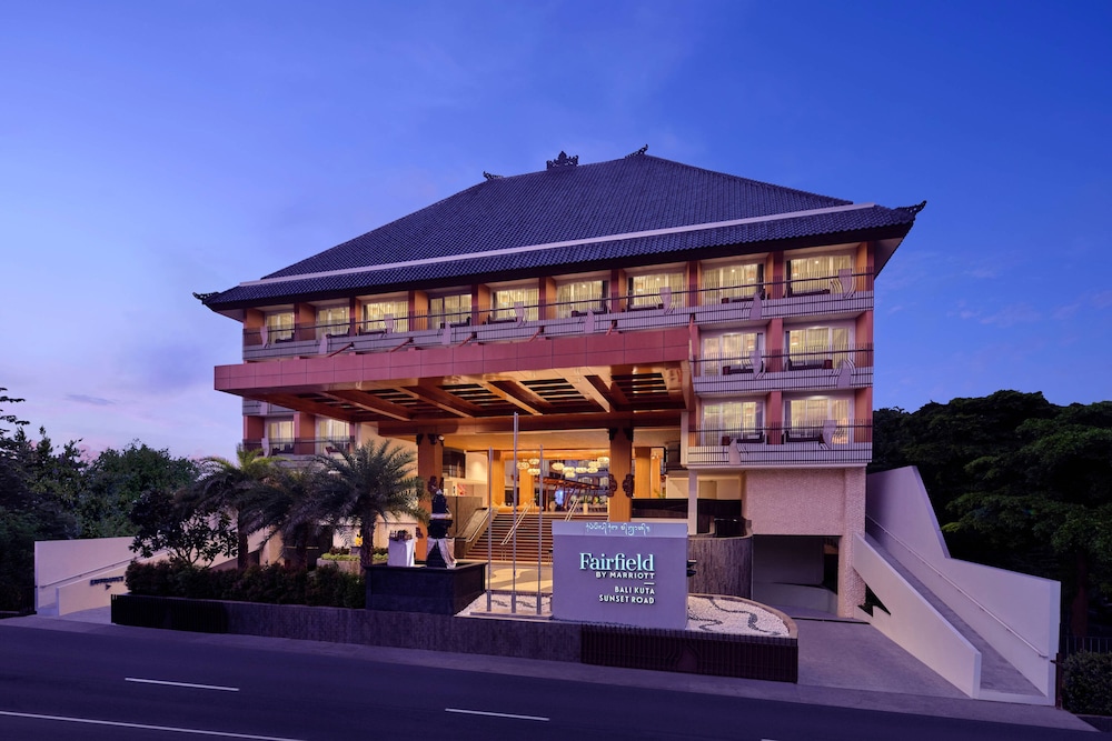 fairfield by marriott bali kuta sunset road