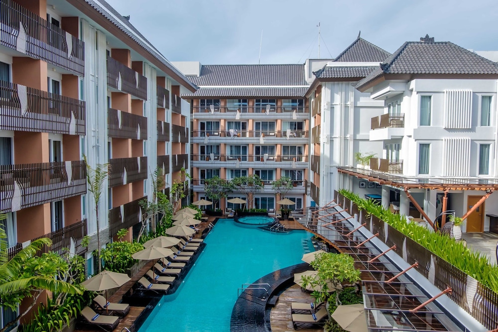 fairfield by marriott bali kuta sunset road