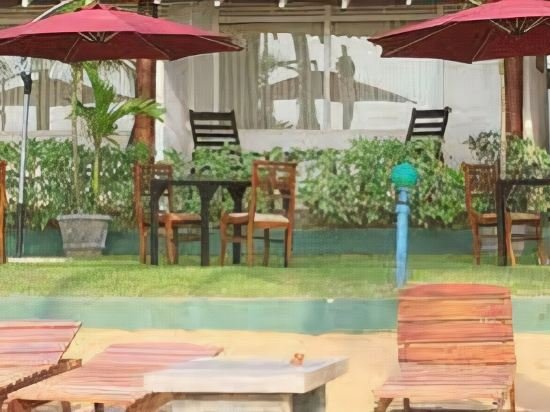 siloonaa garden villa
