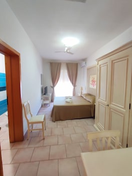hotel gabbiano agenzia isola rossa