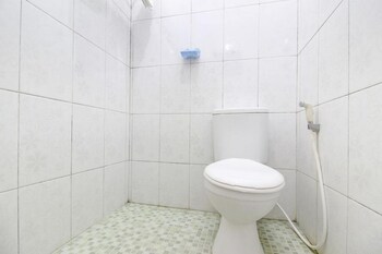 reddoorz near rumah sakit condong catur