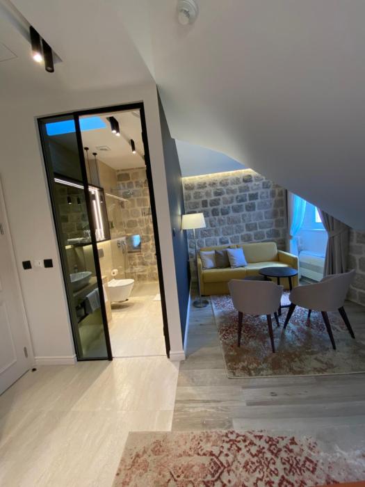 heritage hotel leon coronato