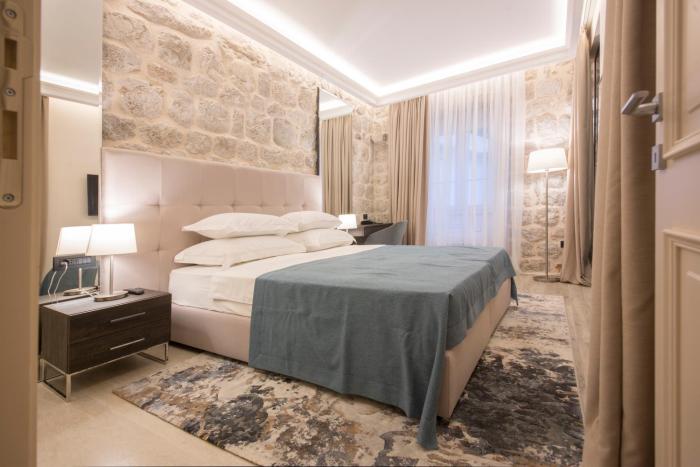 heritage hotel leon coronato