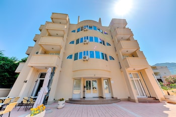 hotel dana